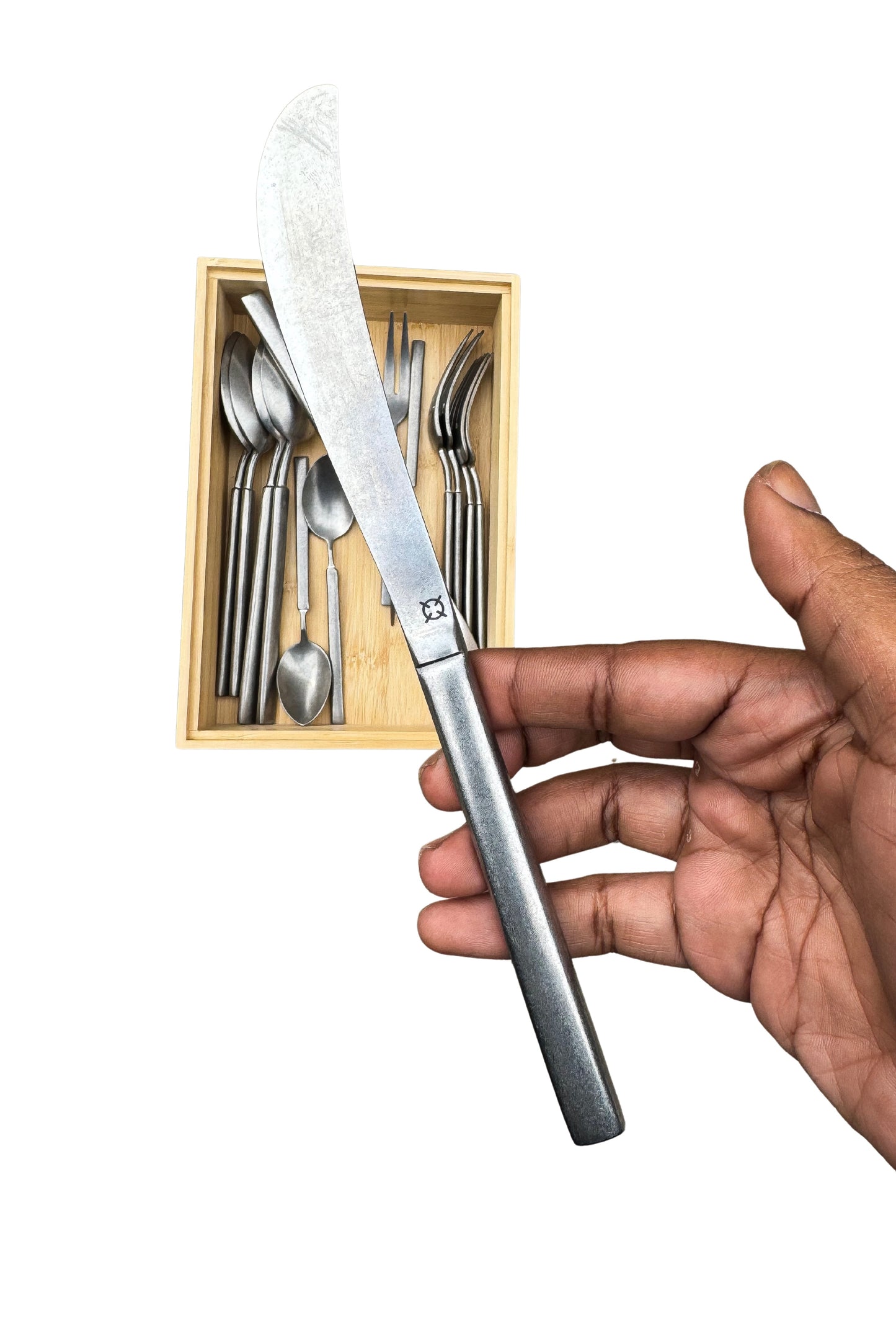 VAULT22 FERRO 14PC FLATWARE SET